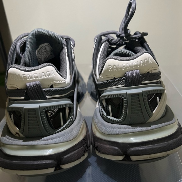 BALENCIAGA Grey Track.2 Sneakers - Picture 3 of 4